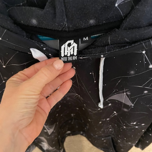 Into the AM Men’s Hoodie sweatshirt (Medium) - gently worn, great condition! - Picture 2 of 3